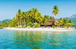 What is the ideal season to plan a trip to Thailand?